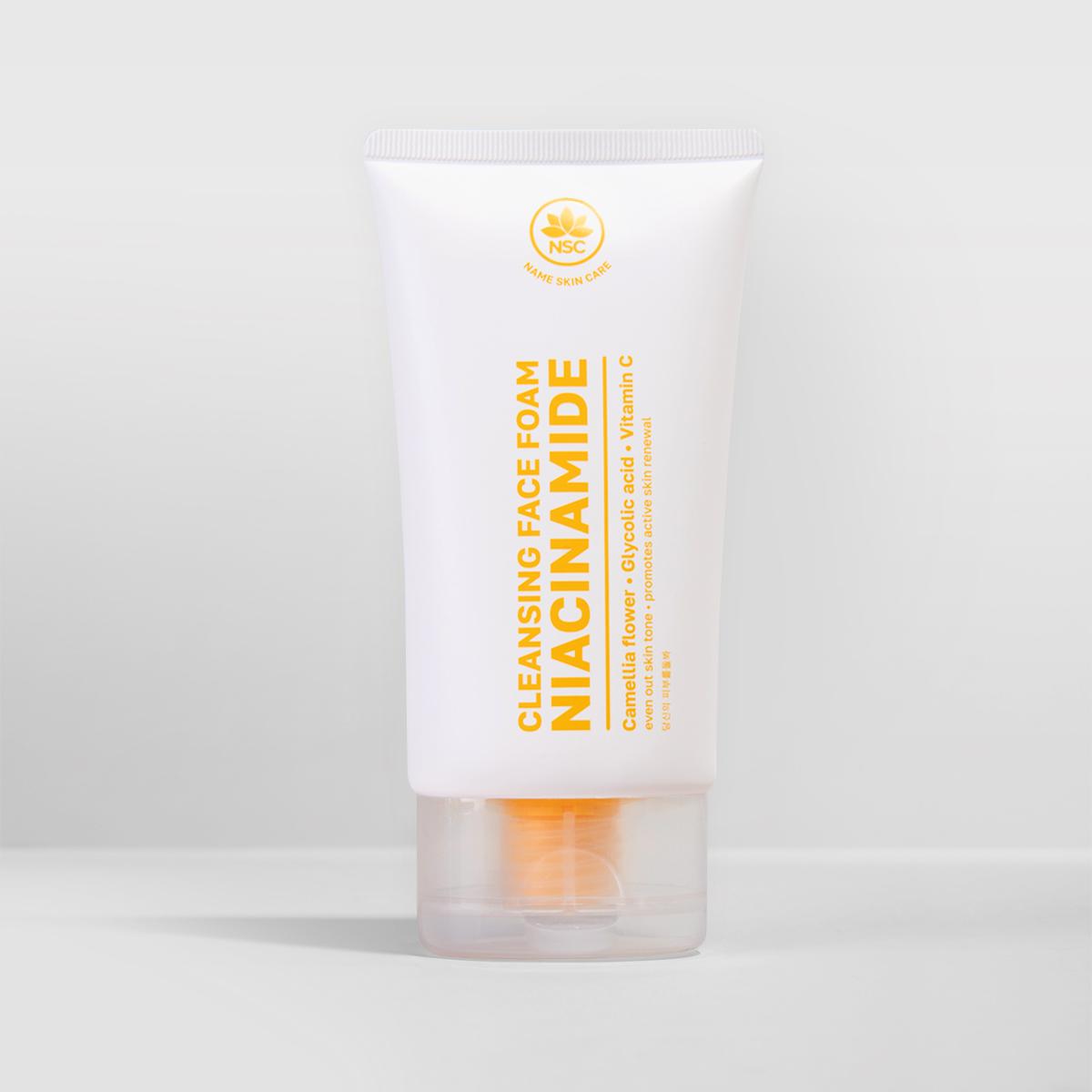 CLEANSING GEL WASH WITH NIACINAMIDE AND GLYCOLIC ACID     CLEANSES, EVENS OUT SKIN TONE AND HELPS ITS ACTIVE RENEWAL